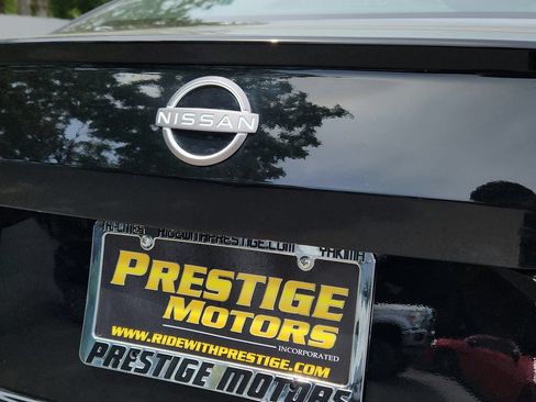 Used 2025 Nissan Altima 2.5 SV FWD image 12