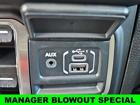 New 2025 Jeep Gladiator Mojave w/ Convenience Group AWD/4WD image 24