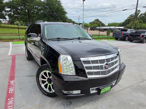 Used 2010 Cadillac Escalade ESV Platinum RWD image 74