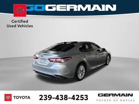 Used 2019 Toyota Camry XLE FWD image 7