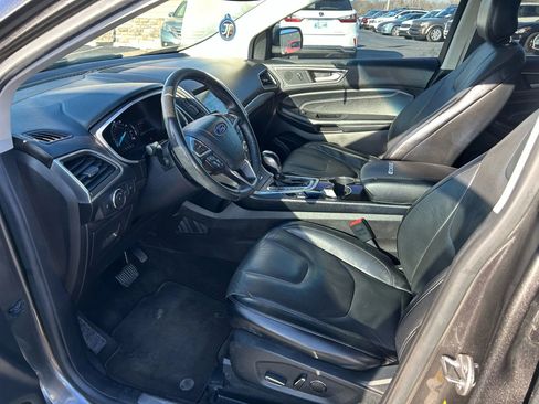 Used 2017 Ford Edge Titanium w/ Equipment Group 301A image 3
