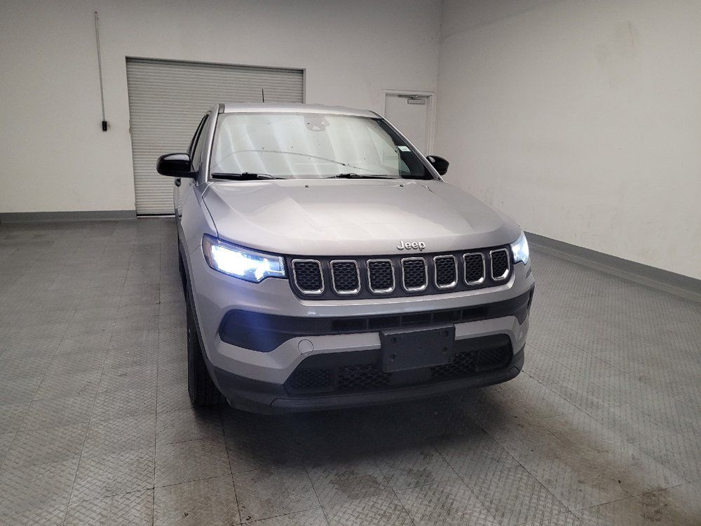 Used 2023 Jeep Compass Sport AWD/4WD image 14