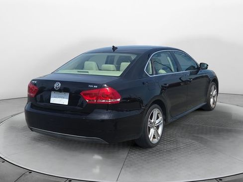 Used 2014 Volkswagen Passat TDI SE FWD image 5