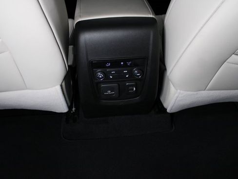 Used 2023 Buick Enclave Avenir w/ Avenir Technology Package image 30