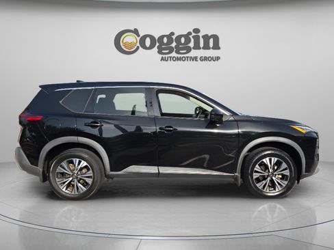 Used 2021 Nissan Rogue SV FWD image 6