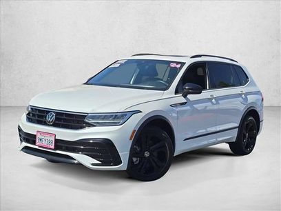 Certified 2024 Volkswagen Tiguan SE R-Line