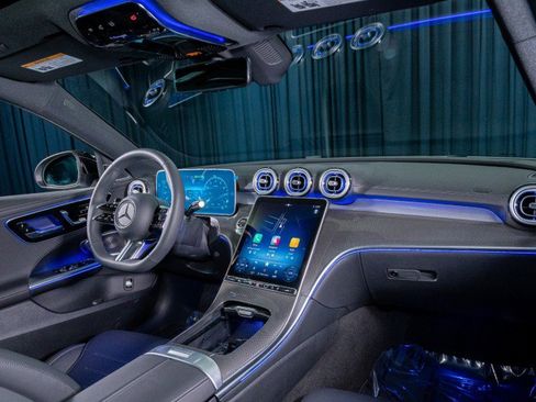 Certified 2025 Mercedes-Benz C 300 Sedan image 4