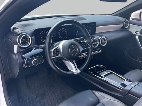 Used 2025 Mercedes-Benz CLA 250 4MATIC image 18