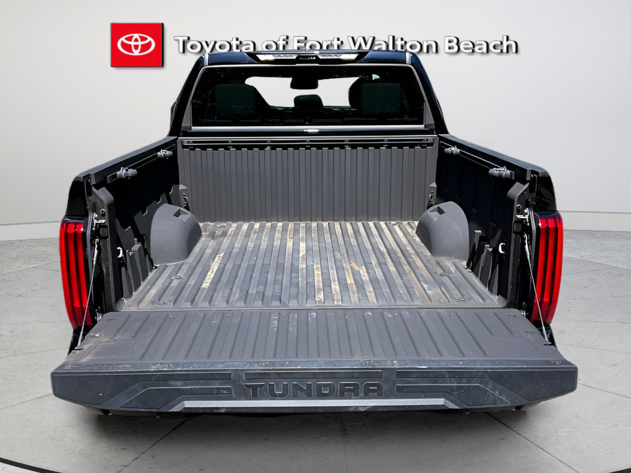 Used 2024 Toyota Tundra SR5 w/ SR5 Convenience Package AWD/4WD image 31