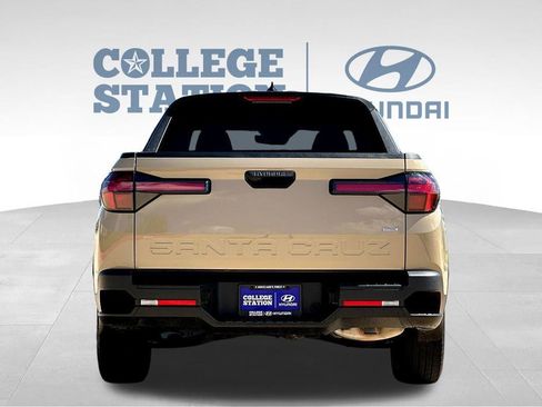 Used 2023 Hyundai Santa Cruz SEL w/ Cargo Package AWD/4WD image 9