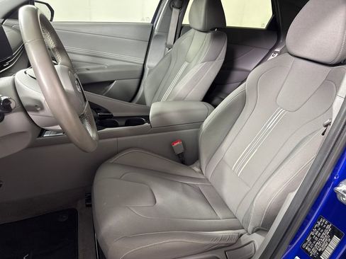 Certified 2023 Hyundai Elantra SEL w/ Convenience Package FWD image 13