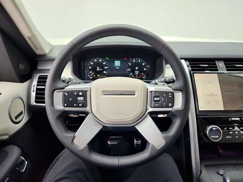 New 2026 Land Rover Discovery Limited Edition AWD/4WD image 25
