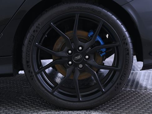 Used 2016 Ford Focus RS image 13