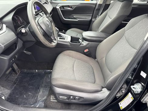 Used 2023 Toyota RAV4 XLE FWD image 26
