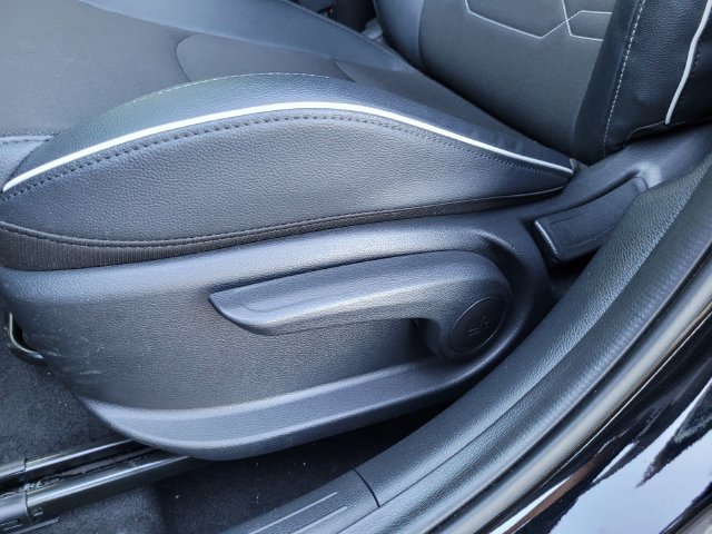 Certified 2023 Kia Forte GT-Line FWD image 14