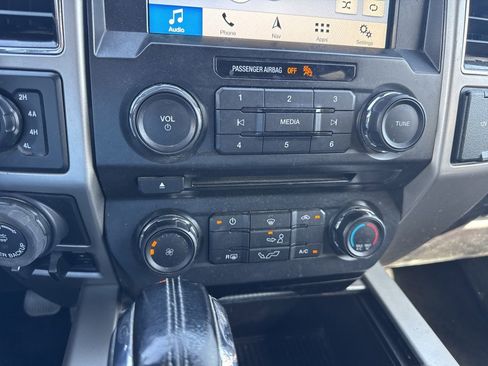 Used 2017 Ford F150 Lariat image 15