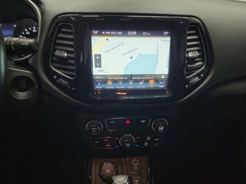 Used 2018 Jeep Compass Limited w/ Navigation Group image 32