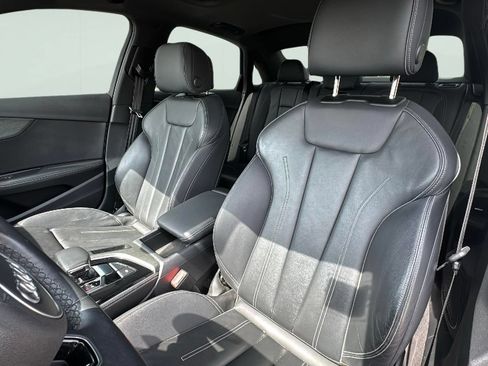 Used 2022 Audi A4 2.0T Premium Plus w/ Premium Plus Package AWD/4WD image 13