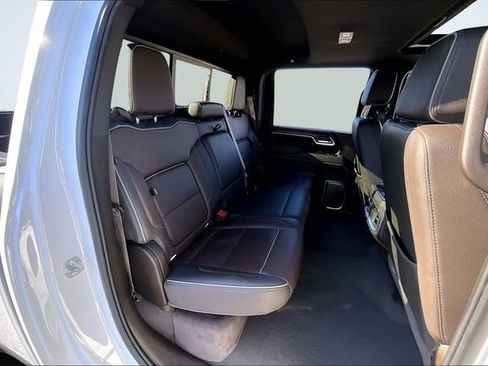 Used 2025 GMC Sierra 3500 Denali w/ Denali Reserve Package image 26