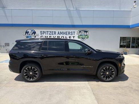 New 2026 Chevrolet Traverse LT w/ Sun and Wheel Package AWD/4WD image 10