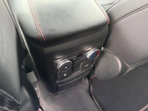 Used 2022 Ford Explorer ST-Line image 12