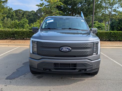 Certified 2025 Ford F150 Lightning Flash AWD/4WD image 9