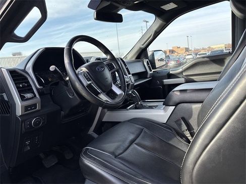 Used 2019 Ford F150 Lariat w/ Equipment Group 502A Luxury image 10