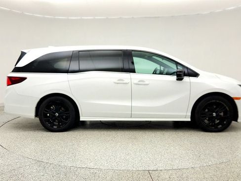 Used 2025 Honda Odyssey Sport-L image 4