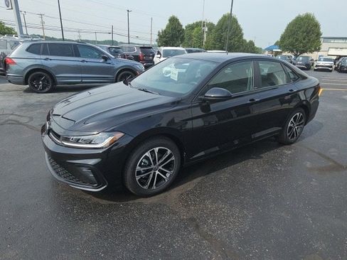 New 2025 Volkswagen Jetta Sport image 6