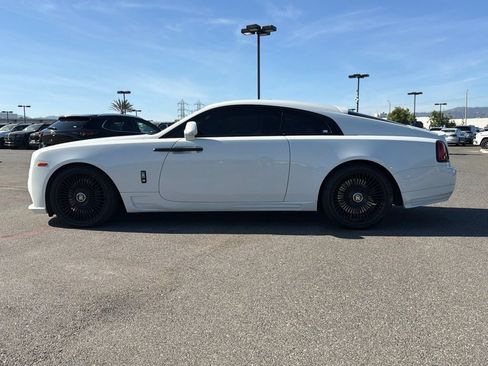 Used 2016 Rolls-Royce Wraith RWD image 12