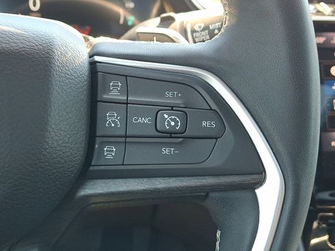 Used 2024 Jeep Grand Cherokee Limited 4xe AWD/4WD image 22