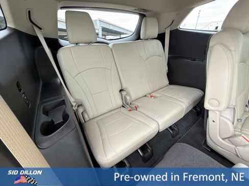 Used 2021 Buick Enclave Essence w/ Sound and Sites Package image 19