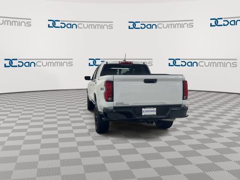 Used 2026 Chevrolet Colorado Z71 w/ Technology Package AWD/4WD image 7