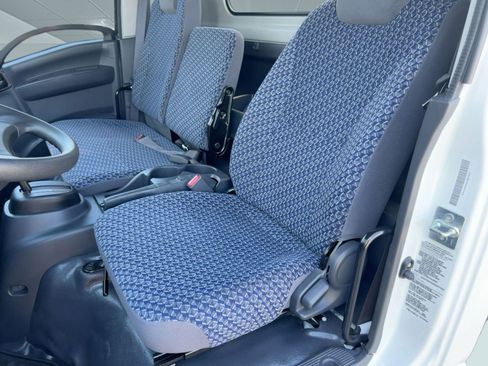 Used 2025 Chevrolet Low Cab Forward image 13