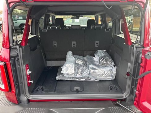 New 2025 Ford Bronco Badlands image 32