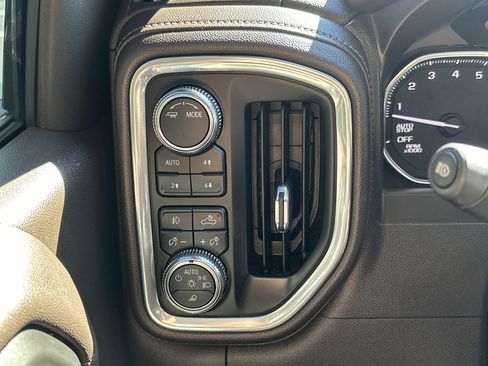 Used 2021 GMC Sierra 1500 SLT w/ SLT Premium Plus Package image 27