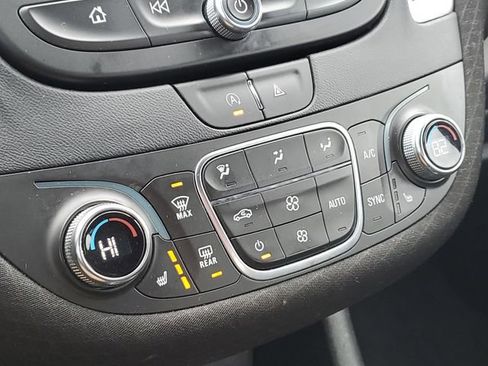 Used 2024 Chevrolet Malibu LT image 16