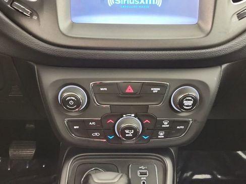 Used 2019 Jeep Compass Trailhawk image 17