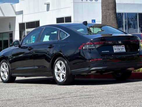 Certified 2025 Honda Accord LX image 3
