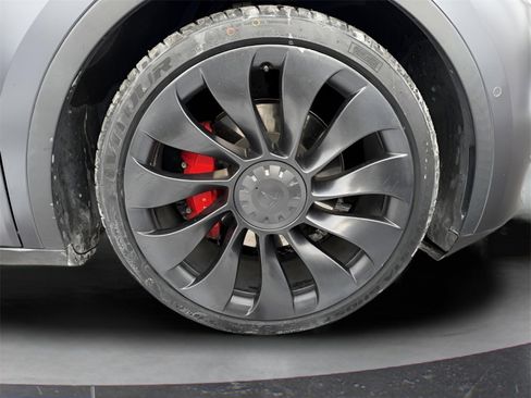 Used 2022 Tesla Model Y Performance image 13