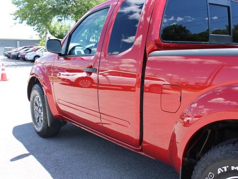 Used 2018 Nissan Frontier Desert Runner RWD image 37