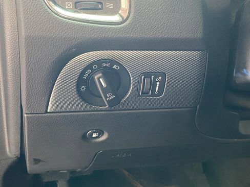 Used 2018 Dodge Durango GT w/ Premium Group image 23