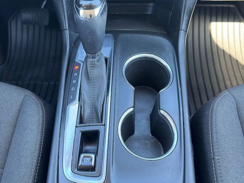 Used 2018 Chevrolet Equinox LT image 54