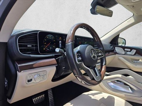 Certified 2022 Mercedes-Benz GLS 450 4MATIC image 9