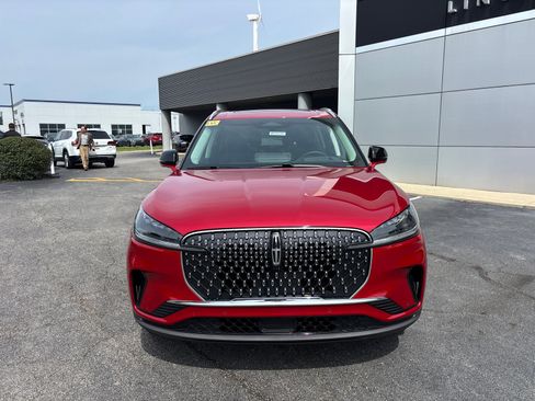 New 2025 Lincoln Aviator Reserve image 2