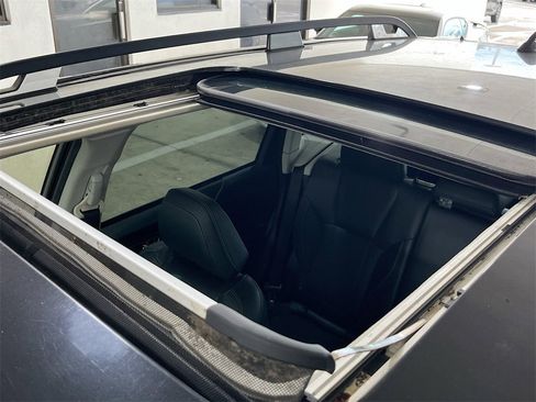 Used 2021 Subaru Forester Touring image 21