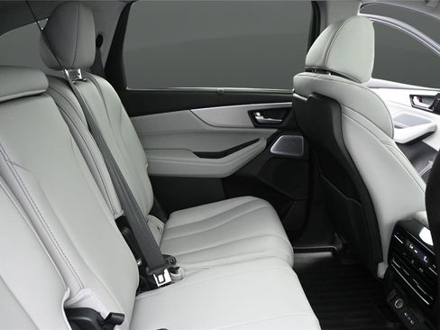 Certified 2026 Acura MDX FWD w/ Technology Package image 19