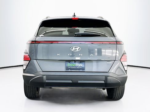 Used 2025 Hyundai Kona SEL image 7