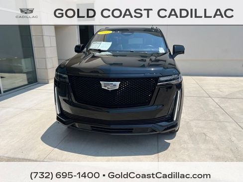 Used 2023 Cadillac Escalade ESV Sport Platinum w/ LPO, ONYX Package AWD/4WD image 5