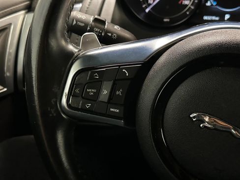 Used 2019 Jaguar F-TYPE Coupe image 24